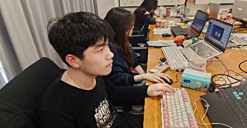 电子商务备赛选手.jpg